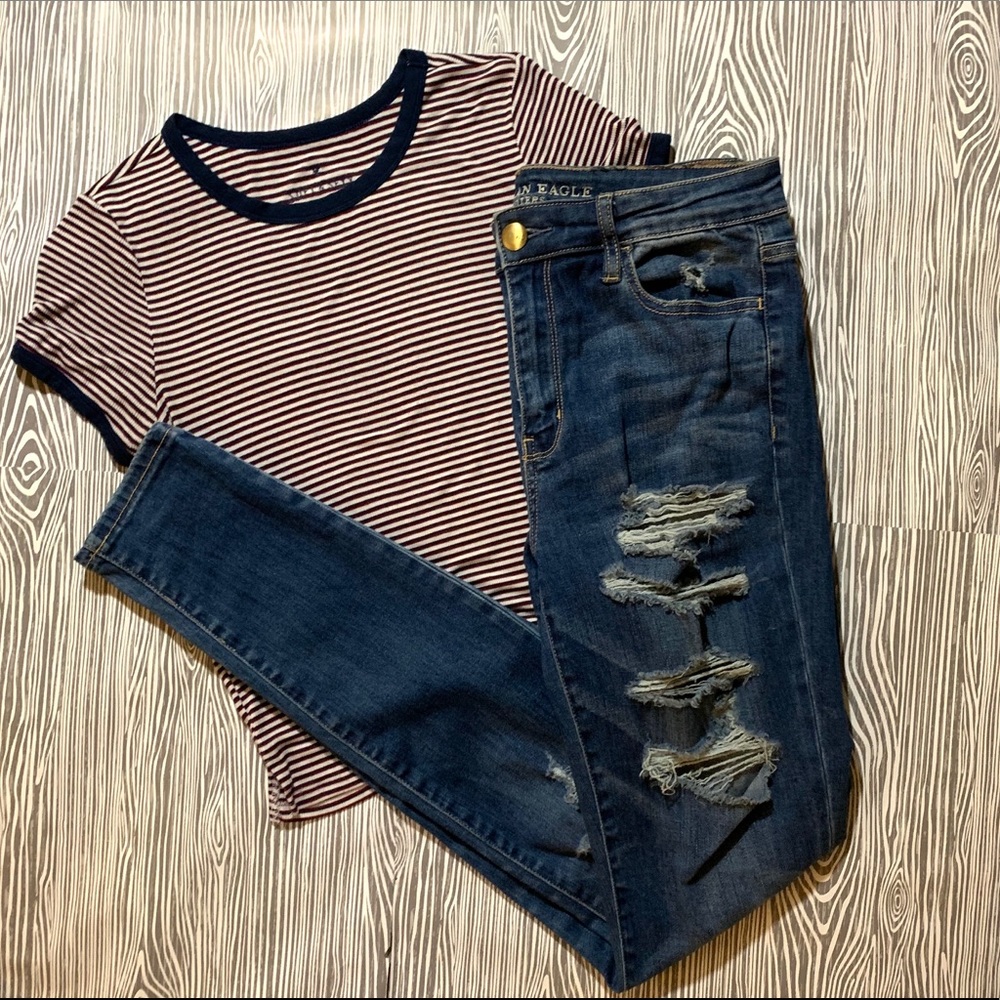 American Eagle High Waisted Distressed Jegging